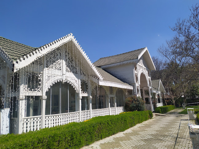 Opinii despre Beyaz Kafe în İzmir - Gastronomi ve konaklama