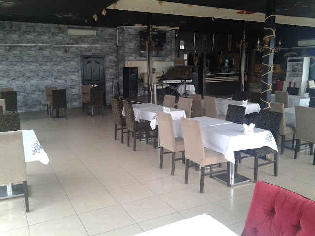 The Roof - Gastronomi ve konaklama