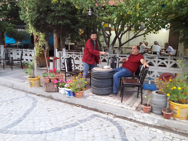 ERİKLİLİLER Kiraathanesi - Gastronomi ve konaklama