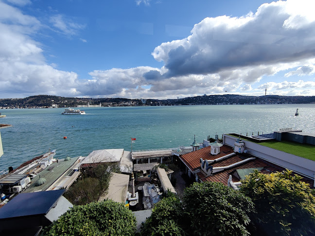 Kuruçeşme, Muallim Naci Cd. 64/A, 34345 Beşiktaş/İstanbul