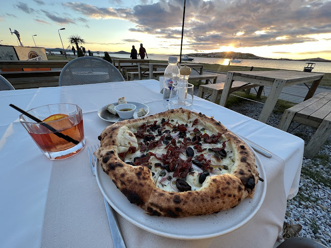 Cleto's Ristorante Italiano - Gastronomi ve konaklama