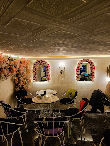 Cezvehane Cafe & Fastfood