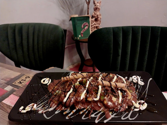 Cervantes Kitap Cafe - Gastronomi ve konaklama