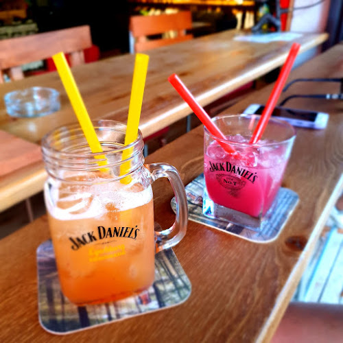 Giant Stride Shop & Cafe & Bar - Gastronomi ve konaklama