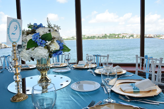 Yat Limanı içi, Fenerbahçe, Münir Nurettin Selçuk Cd., 34726 Kadıköy/İstanbul