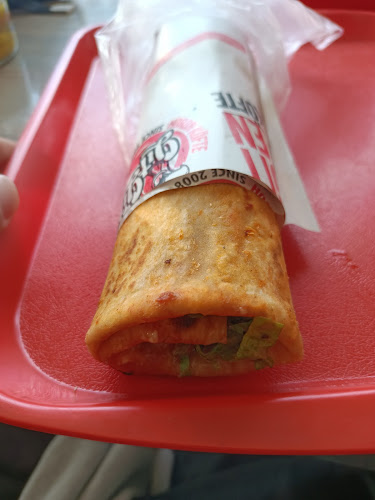 Opinii despre Gıt Gıt Chicken în Akçaabat - Gastronomi ve konaklama