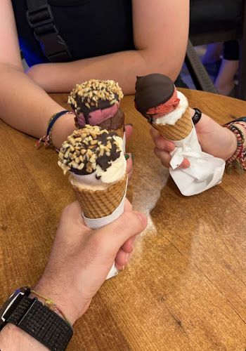 Meto Dondurma Hürriyet Caddesi Dikmen - Gastronomi ve konaklama