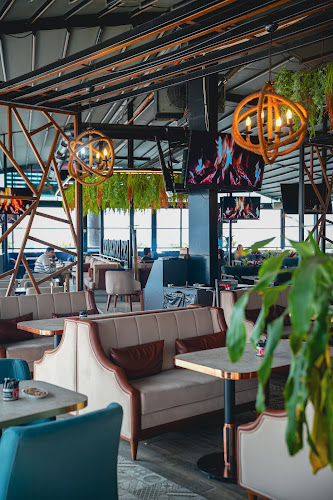 Vatra Cafe Restaurant - Gastronomi ve konaklama