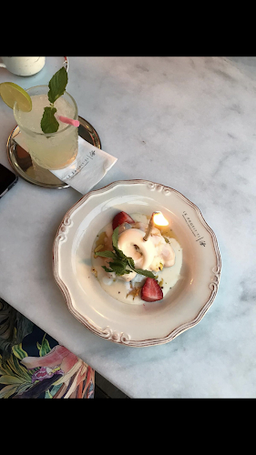 Le Profitti Coffee - Gastronomi ve konaklama