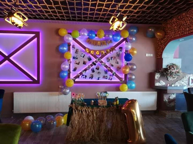 Di&Ci Cafe - Gastronomi ve konaklama