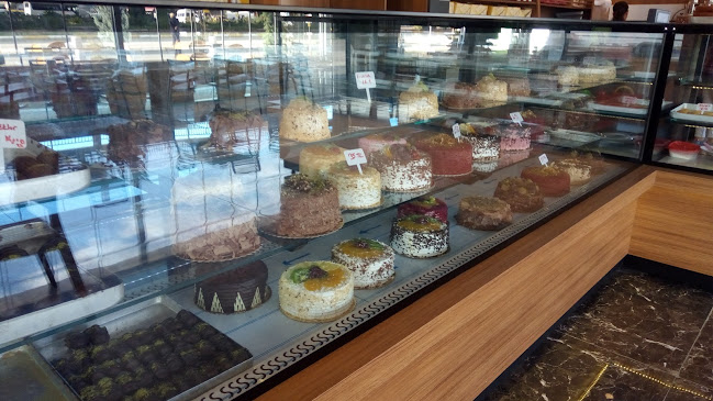 Uludağ Unlu Mamülleri & Cafe