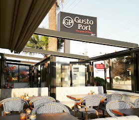 Gusto Port Restaurant & Cafe