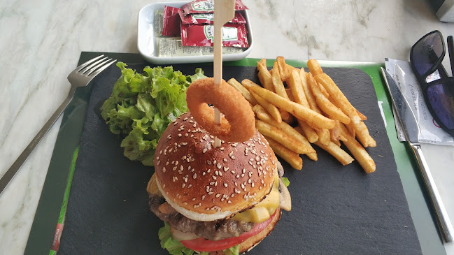 Rosso Cafe - Gastronomi ve konaklama