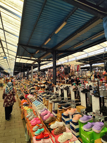 Ezine'li Suzan Canvermez, Çanakkale Halk pazarı