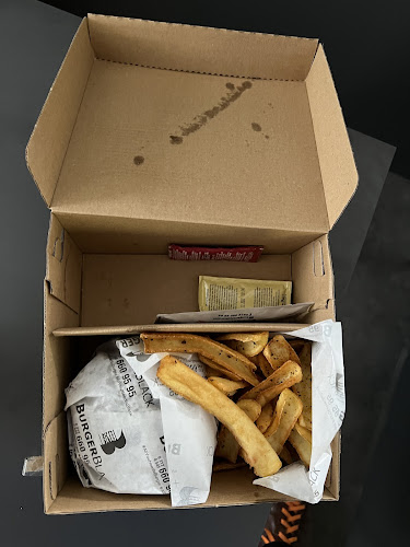 Burger black - Gastronomi ve konaklama