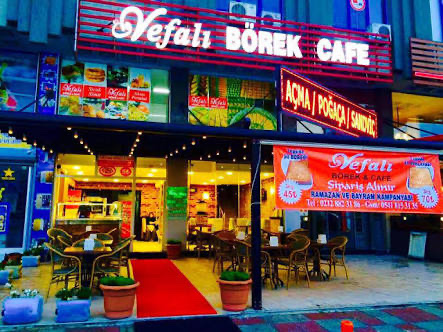 Opinii despre Vefalı Börek Cafe în İstanbul - Gastronomi ve konaklama