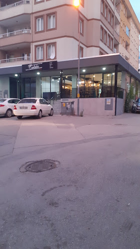 Opinii despre Anadolu Gençlik Derneği - Yıldırım Şube în Yıldırım - Gastronomi ve konaklama