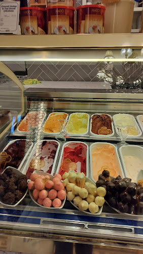 Comentarii opinii despre Mado