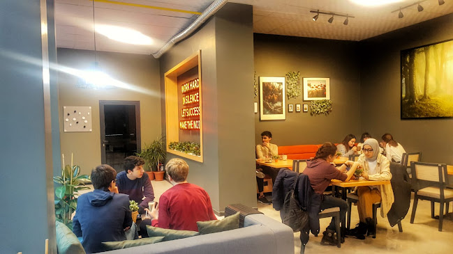 Opinii despre Ninova Kütüphane în Odunpazarı - Gastronomi ve konaklama