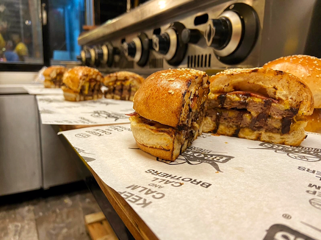 Opinii despre Hacer Sultan'ın Mutfağı & Ev Yemekleri în Büyükçekmece - Gastronomi ve konaklama