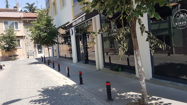 Comentarii opinii despre Ninova Kütüphane