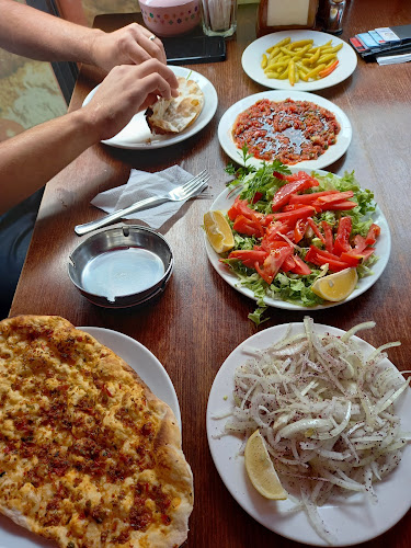 Öz Dürümcü Bey - Gastronomi ve konaklama