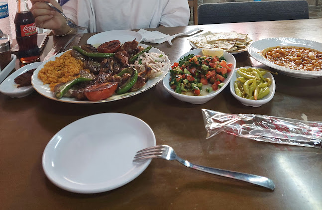 Comentarii opinii despre Beyaz Saray Restorant Kebap & Çorba