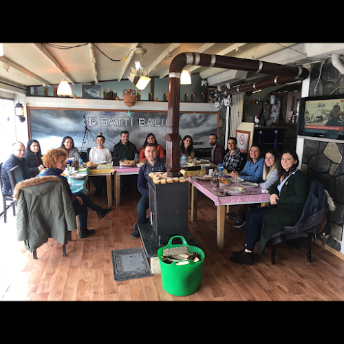 Balıkçılar Çarşısı, Piri Mehmet Paşa, Marina Cd. No:18, 34570 Silivri/İstanbul