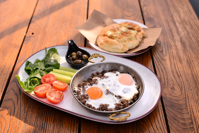 Comentarii opinii despre Çarıklı Et Restaurant