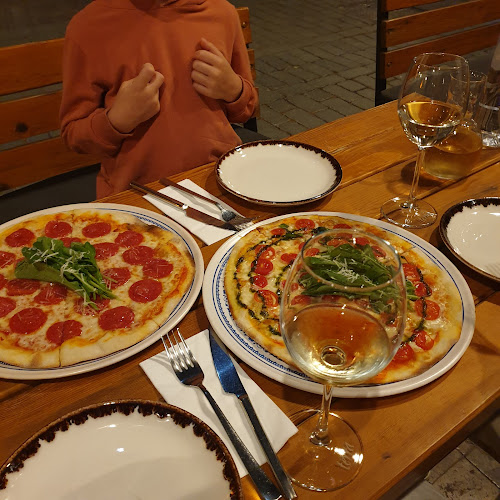 Comentarii opinii despre Karaf Bistro Kaleiçi