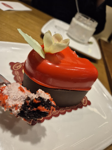 Pera Villa - Gastronomi ve konaklama