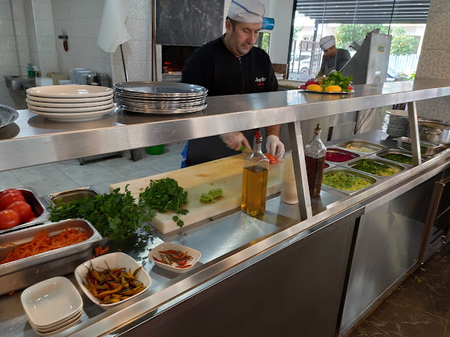 Arap Mehmet Kebap Salonu - Gastronomi ve konaklama