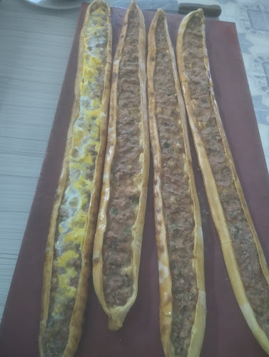 Opinii despre Kale Davaz & Ziyafet Pide salonu în Kale - Gastronomi ve konaklama