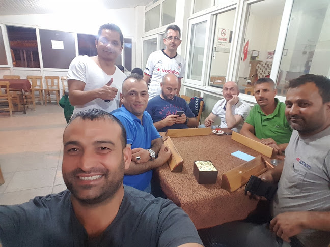 Opinii despre Özcan Kıraathanesi în Dikili - Gastronomi ve konaklama