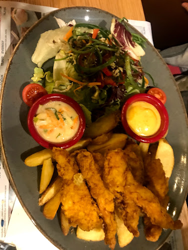 Happy Moon's - Gastronomi ve konaklama