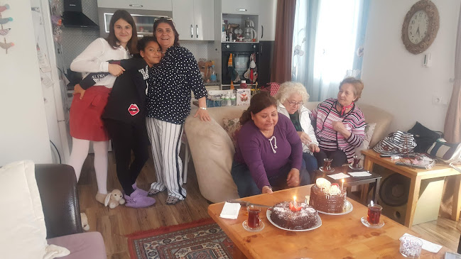 Akdeniz Pastanesi 2 - Gastronomi ve konaklama