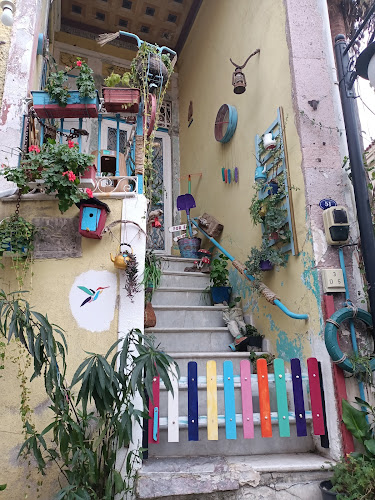 Yeni, Zafer Cd. No:72, 35430 Urla/İzmir