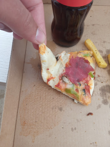 Opinii despre Chicago Pizza în Karaman Merkez - Gastronomi ve konaklama