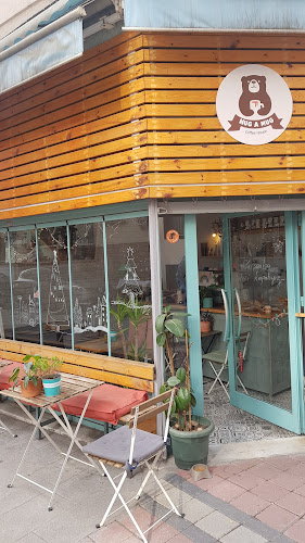 Hug a Mug Coffee House - Gastronomi ve konaklama