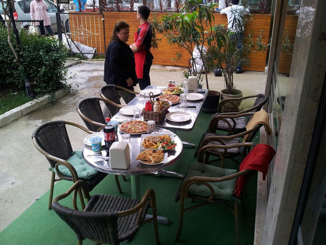 Paradise Pizza, Cumhuriyet, Gazi Cd. Yeniyuvam Sitesi D:26/B, 16140 Ni̇lüfer/Bursa