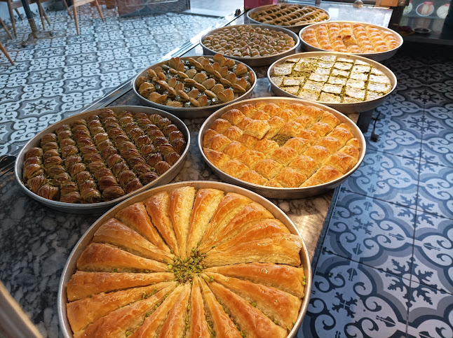 Opinii despre Müslüm bey künefe în Alaşehir - Gastronomi ve konaklama