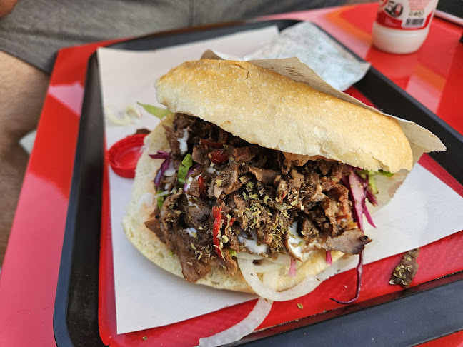 Opinii despre Hominisokak în Ni̇lüfer - Gastronomi ve konaklama