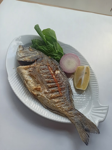 Opinii despre Ataşehir Balık Evi în Ataşehir - Gastronomi ve konaklama