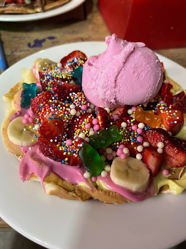 Zeyno Waffle - Gastronomi ve konaklama