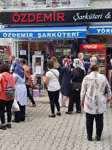 Özdemir şarküteri