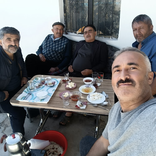 Opinii despre Cafe Kafadar în Sivas - Gastronomi ve konaklama