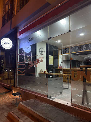 BURGER TOWN AND MORE - Alanya