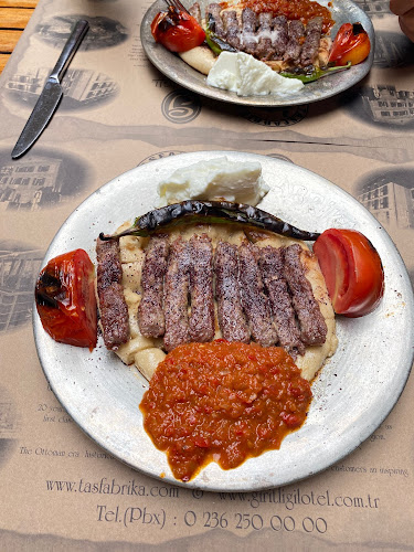 Comentarii opinii despre Taş Fabrika