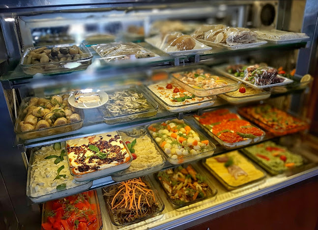 Opinii despre İhtiyar Balıkçı Restaurant în Bakırköy - Gastronomi ve konaklama