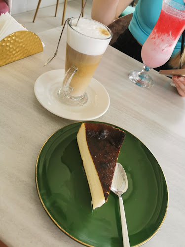 Comentarii opinii despre Emy's Cake and Coffee